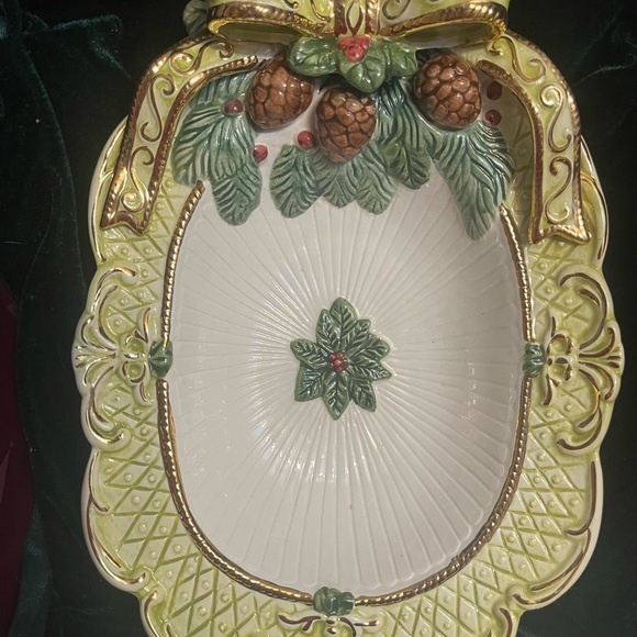 Vintage Classic Traditions Holiday Ceramic Candy Serving Dish 24K Gold Accents - Picture 4 of 13
